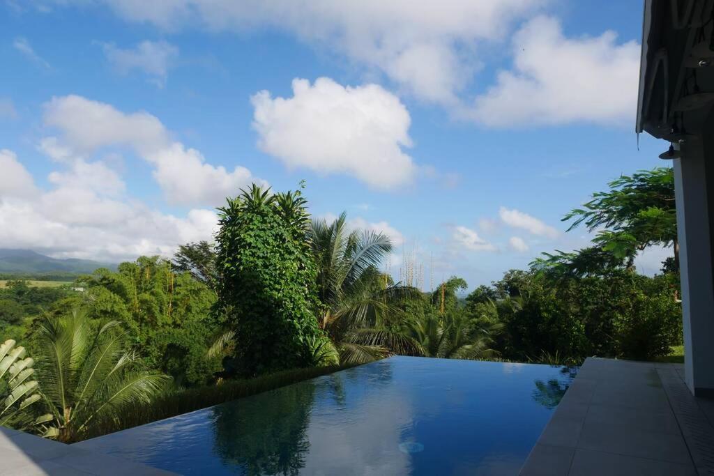 Villa Kumquat Avec Piscine Et Vue Sur Les Montagnes Petit-Bourg Kültér fotó