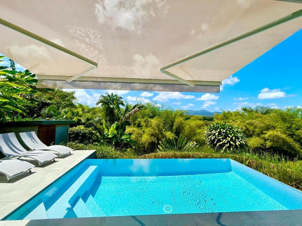 Villa Kumquat Avec Piscine Et Vue Sur Les Montagnes Petit-Bourg Kültér fotó
