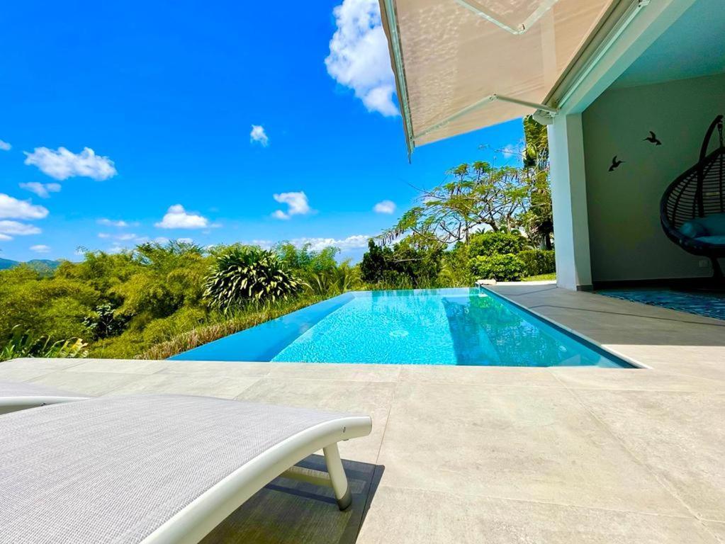 Villa Kumquat Avec Piscine Et Vue Sur Les Montagnes Petit-Bourg Kültér fotó